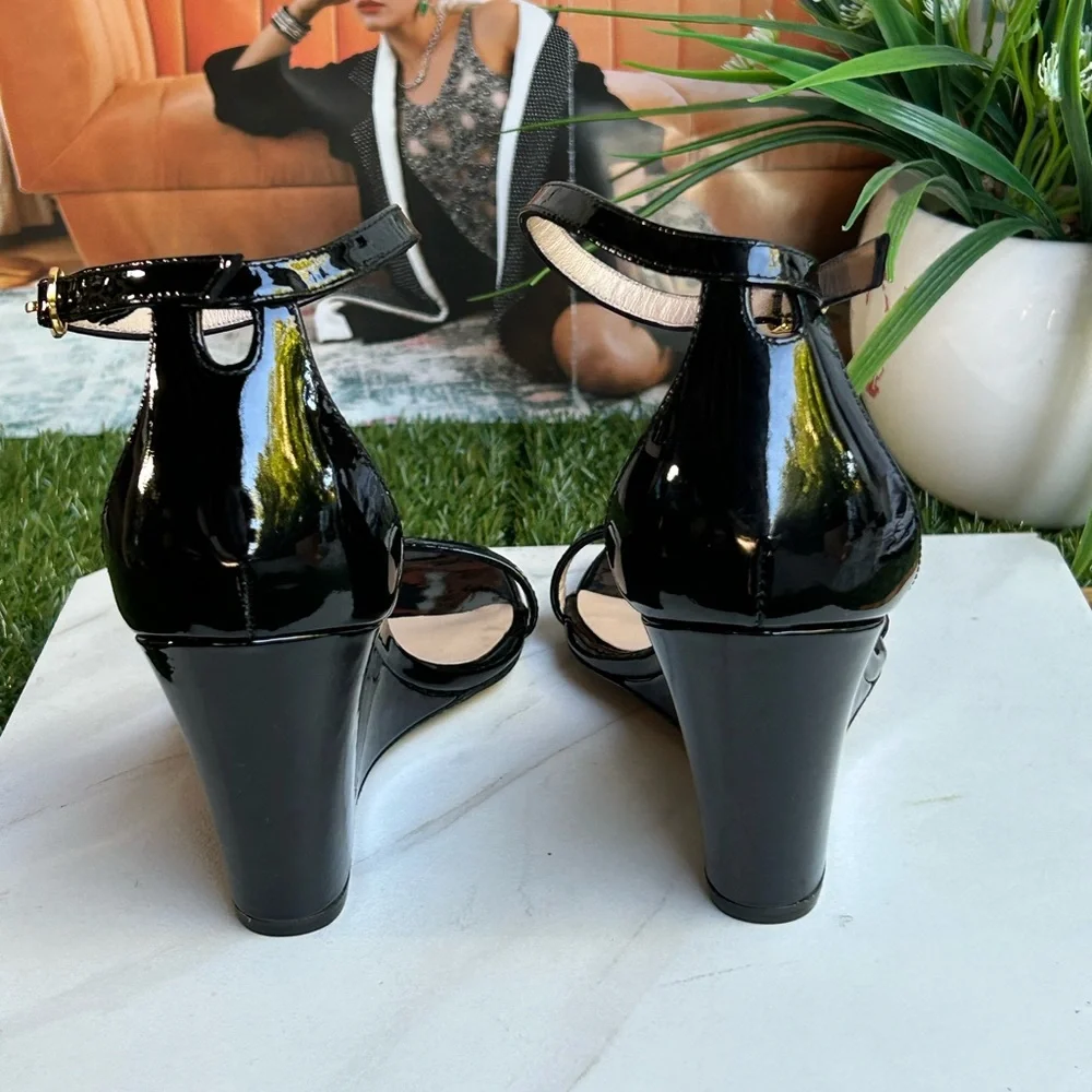 STUART WEITZMAN NUDISTCURVE 50 WEDGE women size 7 B store display